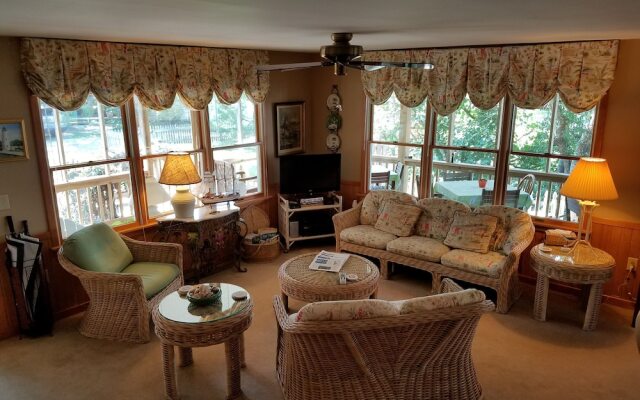 The Cove Bed & Breakfast