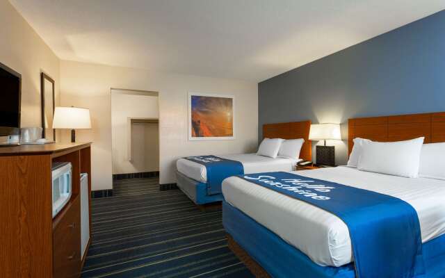 Days Inn by Wyndham Breezewood