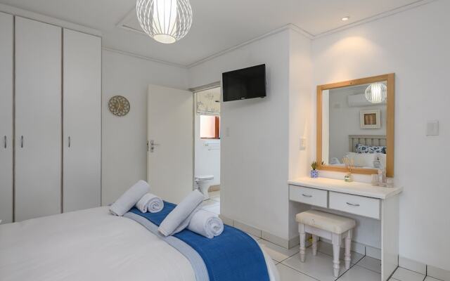 San Lameer Villa Rentals 10427