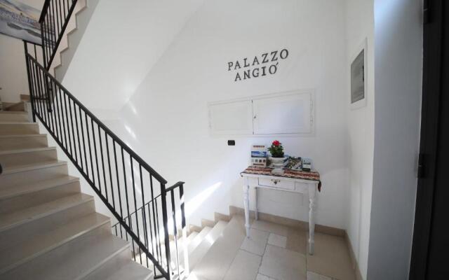 Palazzo Angio'