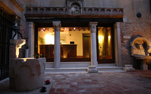 Hotel Al Ponte Mocenigo