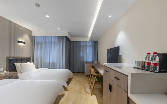 Happy Lane Hotel