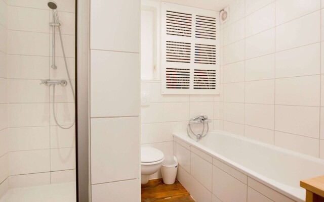Elegant Apartment in Houyet with Terrace