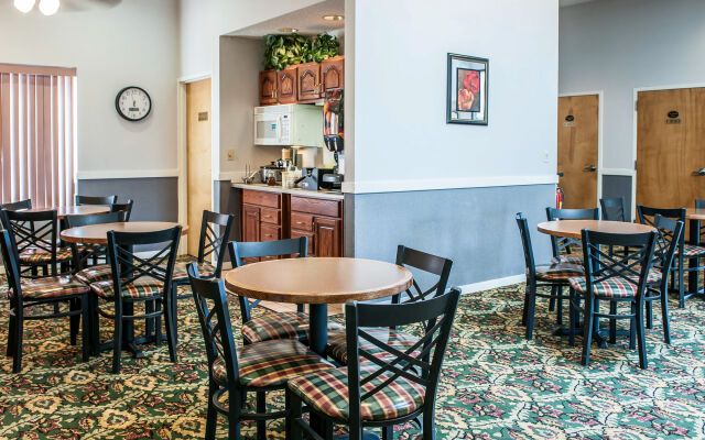 Quality Inn Rochester South