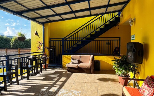 B. Apart Hotel