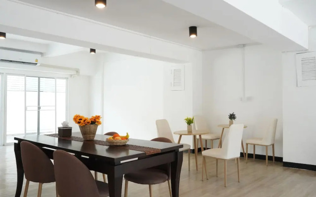 RoomQuest IT Square Don Mueang Airport