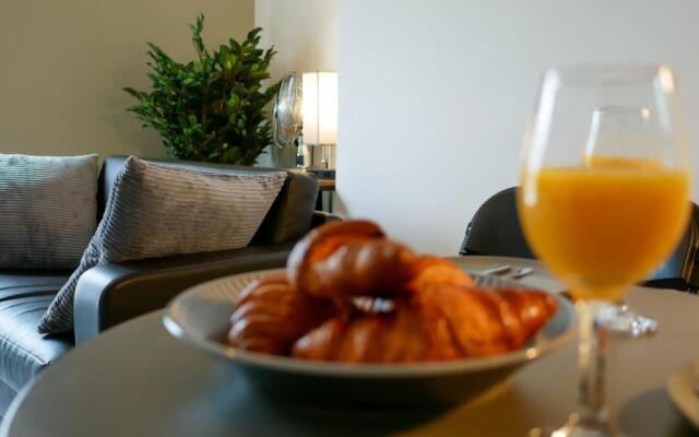 11D Castle Street Serviced Apartments