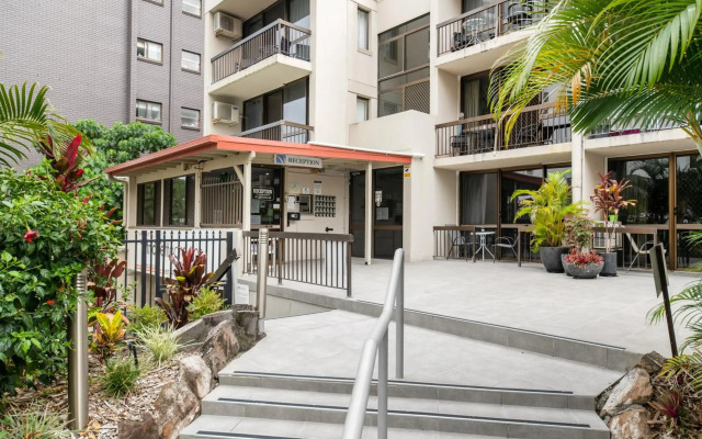 Trickett Gardens Holiday Inn