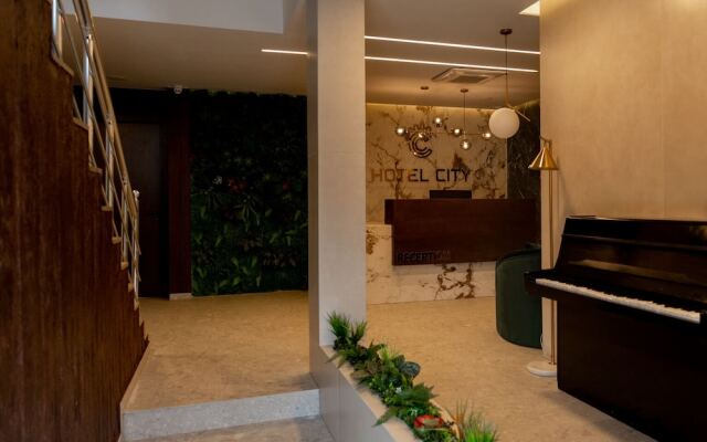 Hotel City