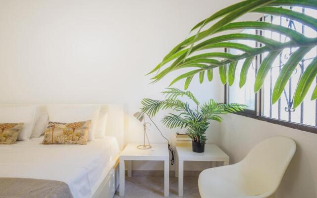 Cubo's Beach House Comfy Sun