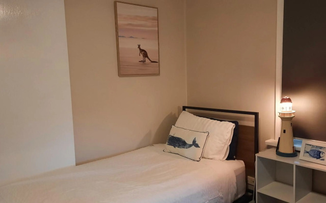 Captains on-the-seafront - 4 br stunning sea views