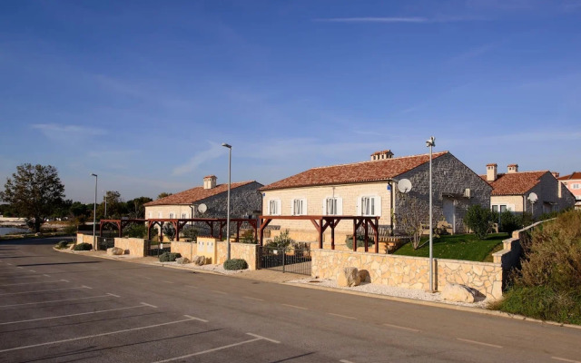Plavo Nebo Lavanda Apartments