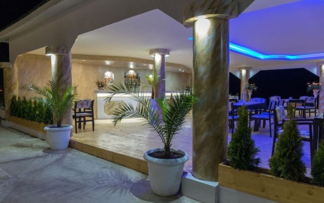 Hotel Noy