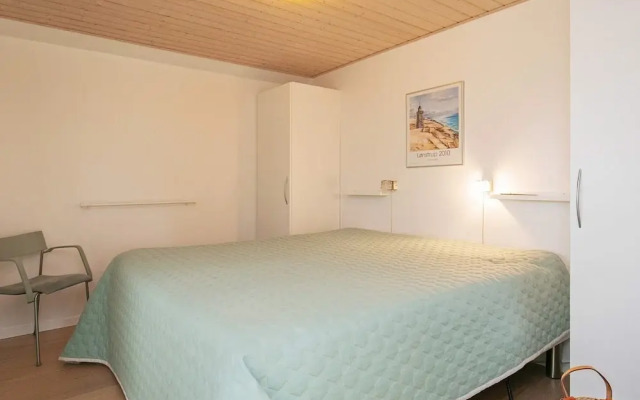 6 Person Holiday Home in Hjorring