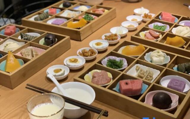 Tasha Dudo Amor Private Tang Castle Homestay (Moganshan Branch)