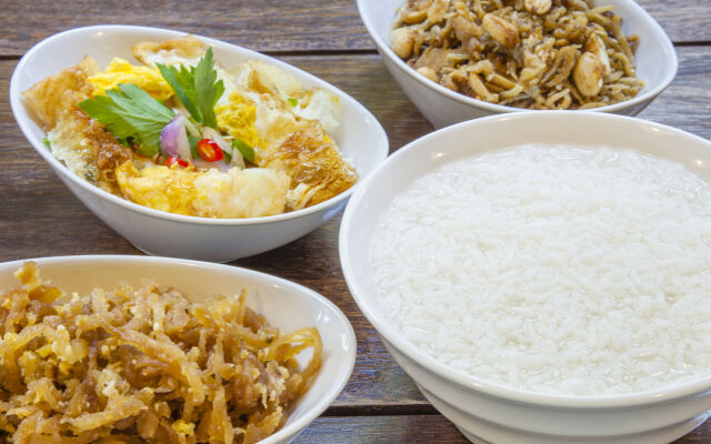 At Hua Lamphong Hotel - Hostel