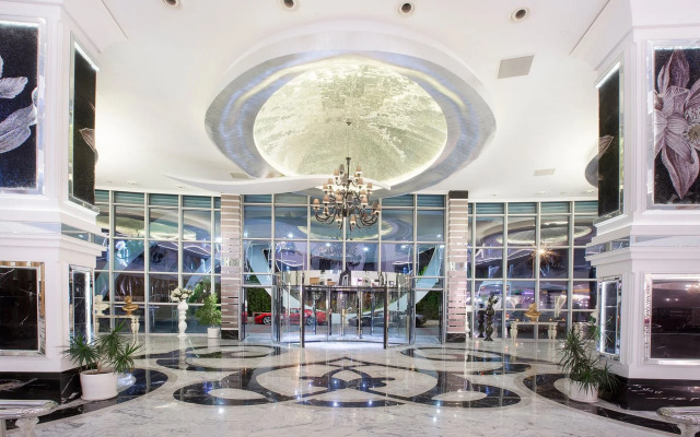 Q Premium Resort Hotel