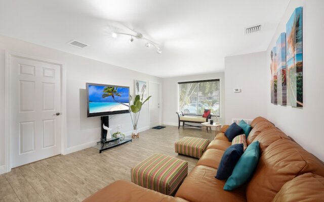 Sunny Waterside A in Dania Beach