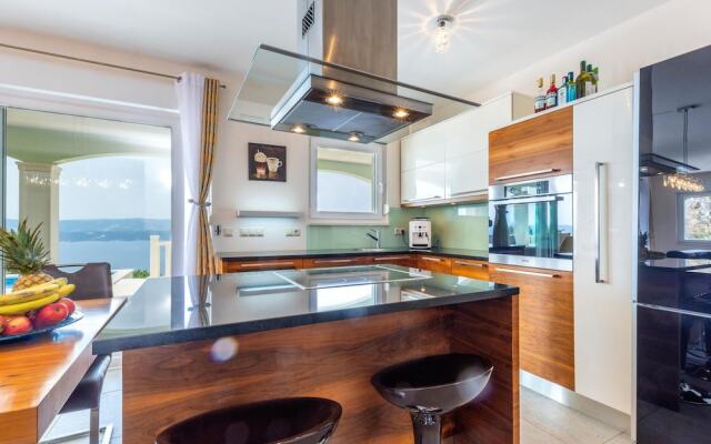 Amazing Home in Celina With Wifi and 4 Bedrooms