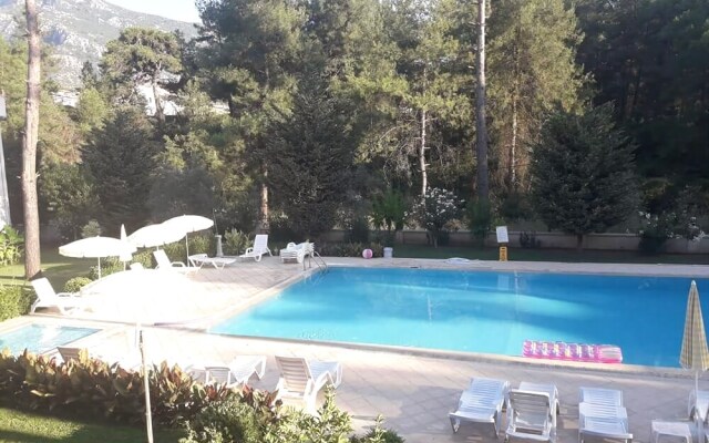 BBF Apart 5 by Dream of Holiday