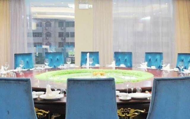 Luo Yang Disney Hotel