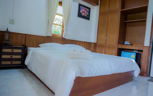 ThaiSomboon BigHome Resort