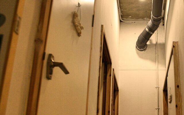 Hostel Capcellent