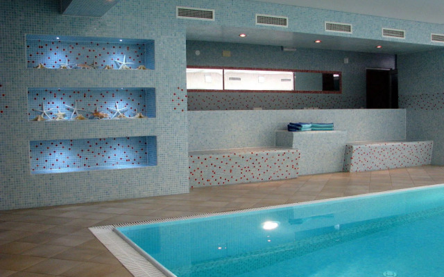 Abalone Hotel