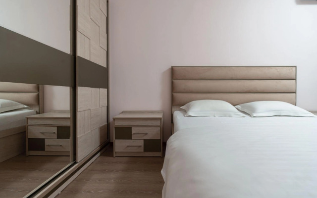 Green Park Apartment