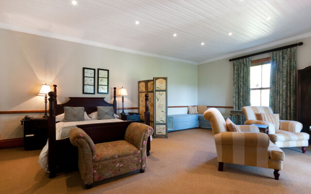 Leeuwenbosch Country House - Amakhala Game Reserve
