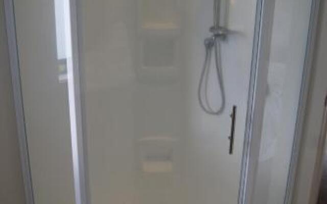 Waihi Beach Getaway-Studio, Ensuite & Private Deck