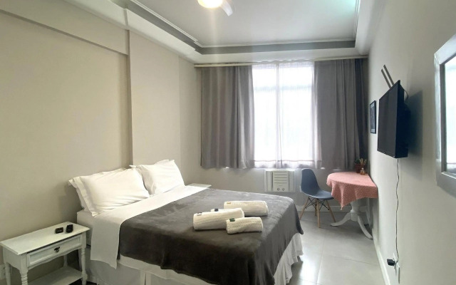 M80 - Quadra da Praia Copacabana - Ótimo Studio