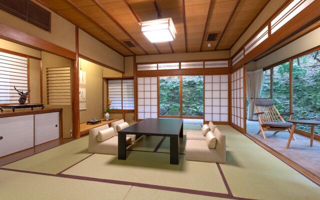 Tsukihitei Ryokan