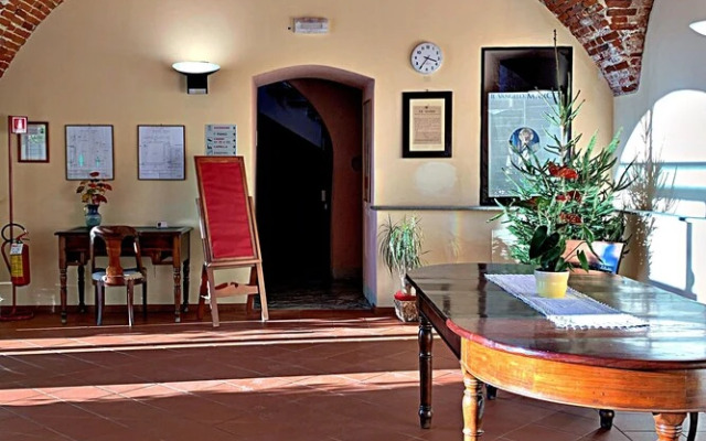 Casa Regina Montis Regalis