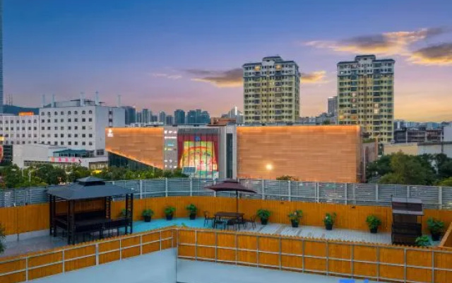 The Sweet Orange Hotel (Kunming Tongde Plaza Baiyun Road Metro Branch) – Outside – Kunming