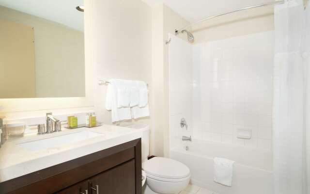 DoubleTree Resort & Spa by Hilton Ocean Point-N. Miami Beach