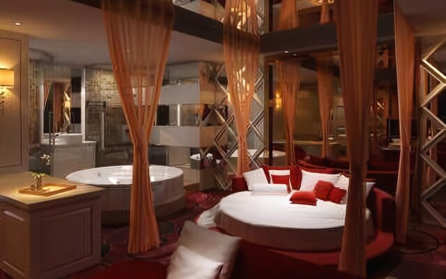 Houde Nanquanshan Hotel