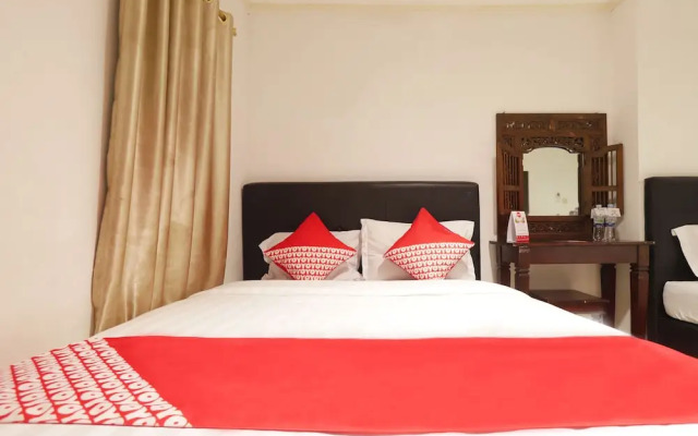 OYO 188 Nely Murni Residence