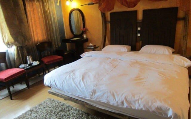 Ferdowsi International Grand Hotel
