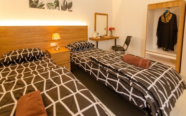Aeropolis Apartment by Aparian Mediapura