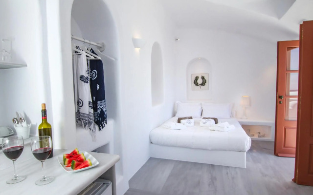 Oia Mare Villas