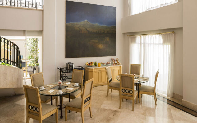 Camino Real Hotel & Suites Puebla