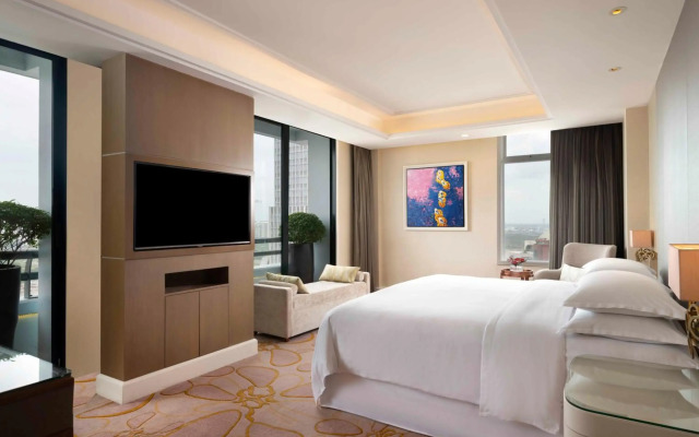 Sheraton Saigon Grand Opera Hotel