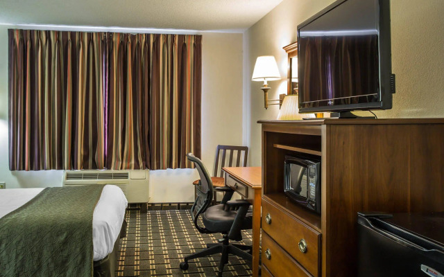Quality Inn Huntersville near Lake Norman