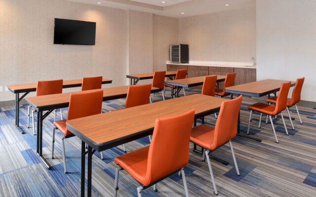 Holiday Inn Express & Suites Trinity