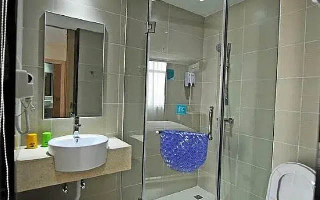 Urban Convenient Hotel (Guangdong University of Petrochemical Technology Branch)
