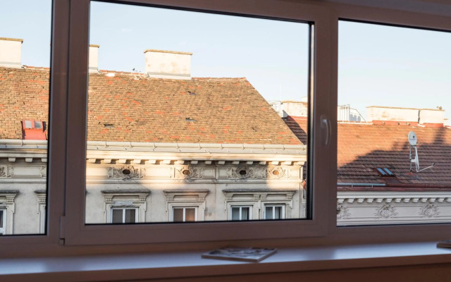 Heart of Ottakring by ichbucheAT