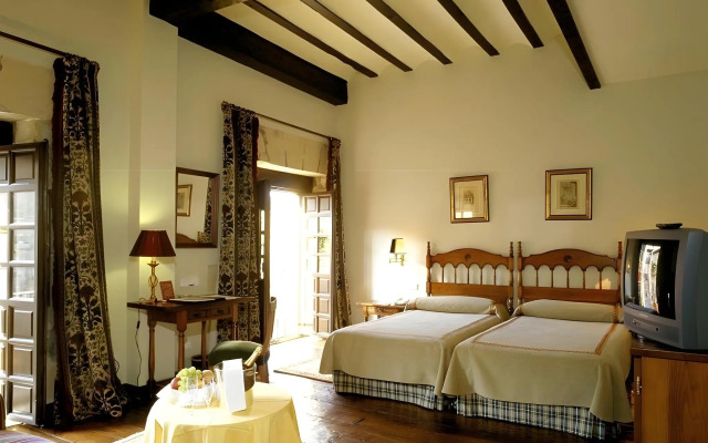 Parador De Santillana De Gil Blas
