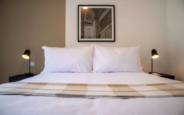 w Fantastic 2BR w Modern Deco in San Isidro