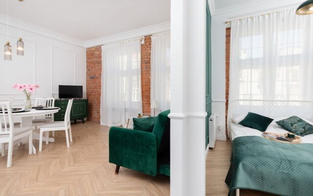 Gdansk Old Town by Renters